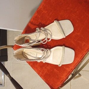 Women's Tan Square toe Heels